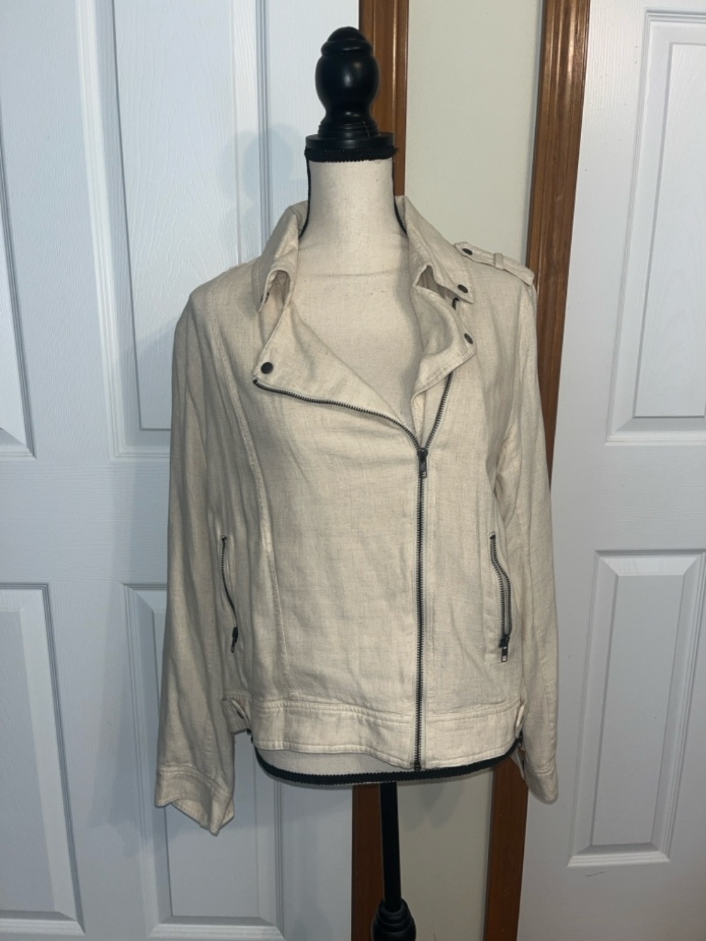 Blu Pepper Beige Jacket